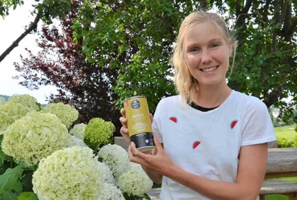 M. Reich unterstützt Spitzenathletin Sandra Koblmüller