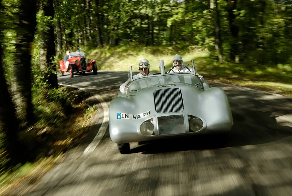 Audi Tradition im Auto Union Silberpfeil zum Silberjubiläum