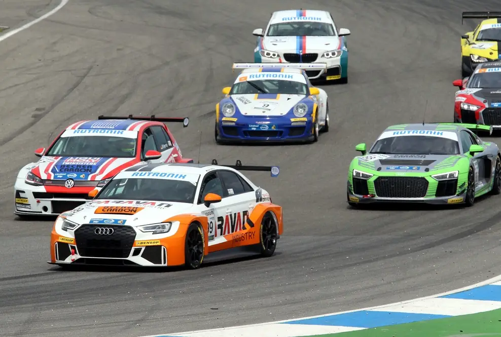 Dreifachsieg für Audi R8 LMS in Hockenheim