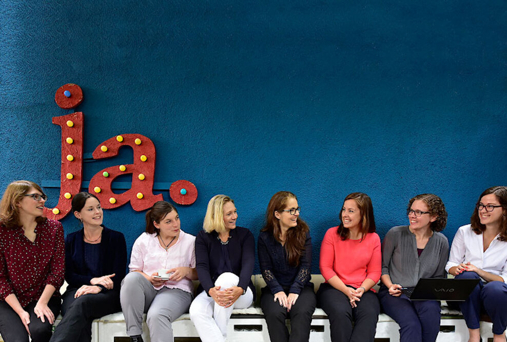 In allen Sprachen Willkommen – Peschel Communications: 20 Jahre Übersetzen, Dolmetschen und Lektorieren in Freiburg und der Welt