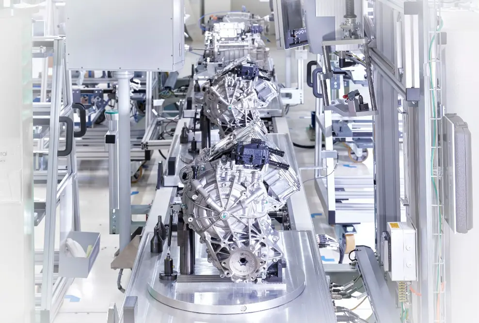 Neue Ära: Audi Hungaria startet Serienproduktion von Elektromotoren