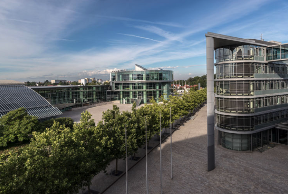 Audi erreicht solide Finanzzahlen im ersten Halbjahr und erwartet wachsende Herausforderungen