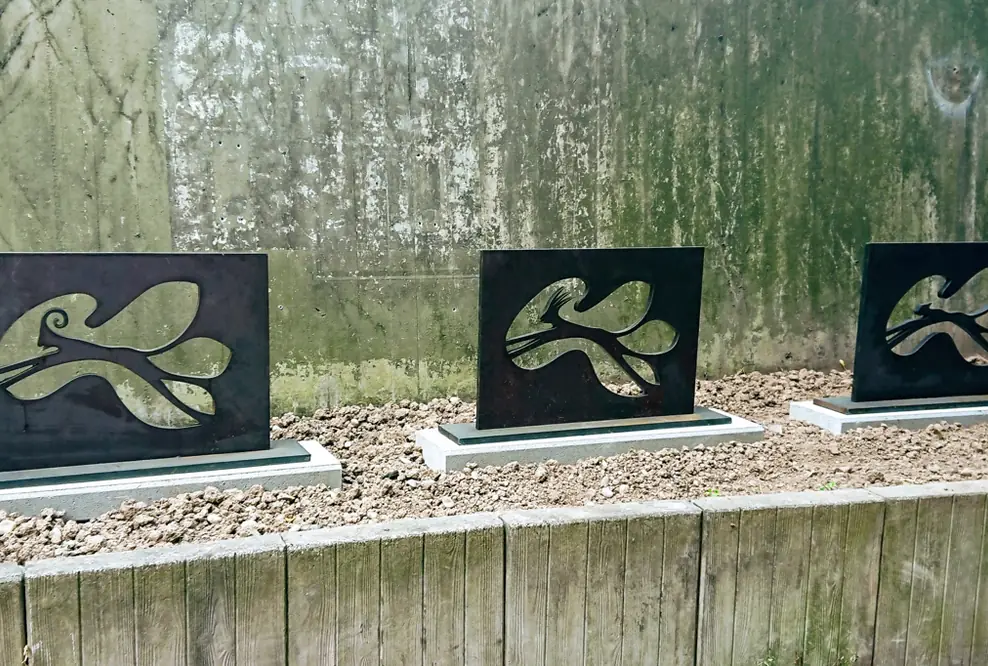 Ausstellung im Skulpturenpark: 20 JAHRE Kunst auf der Liegewiese des Faulerbads und in der Faulerstraße