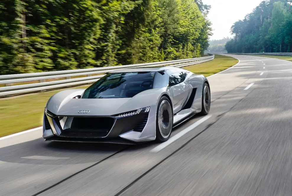 Weltpremiere in Pebble Beach - Die Studie Audi PB18 e-tron