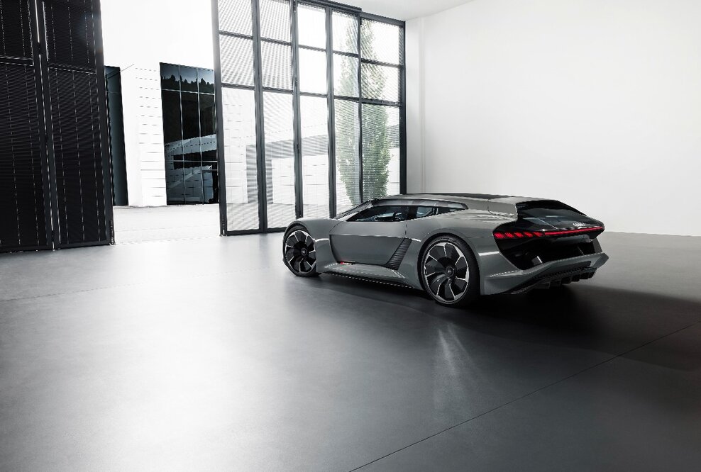 Weltpremiere in Pebble Beach - Die Studie Audi PB18 e-tron