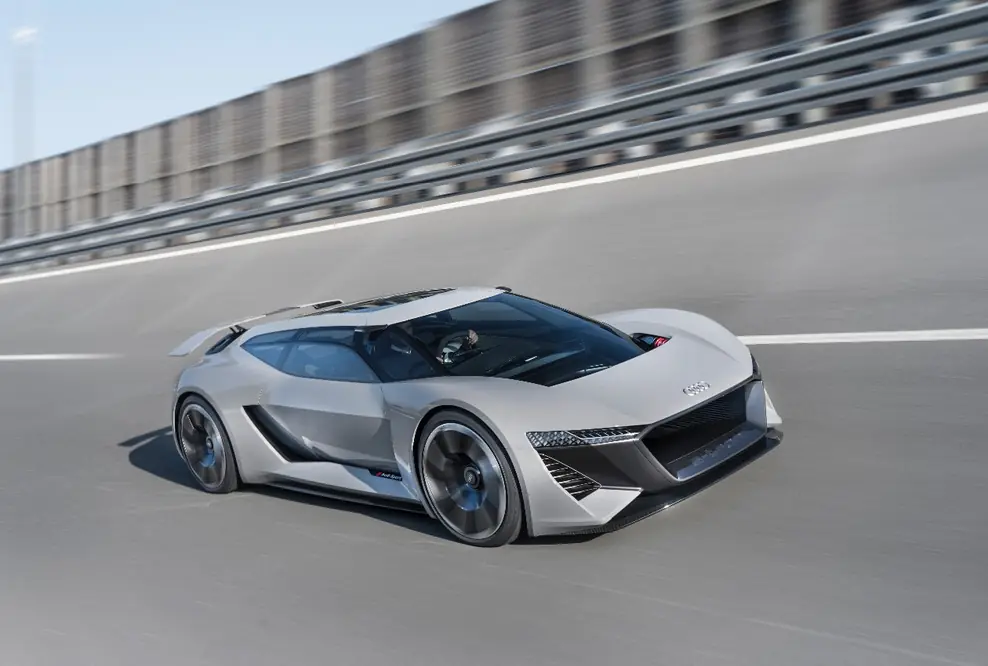Weltpremiere in Pebble Beach - Die Studie Audi PB18 e-tron