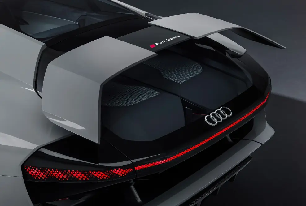 Weltpremiere in Pebble Beach - Die Studie Audi PB18 e-tron