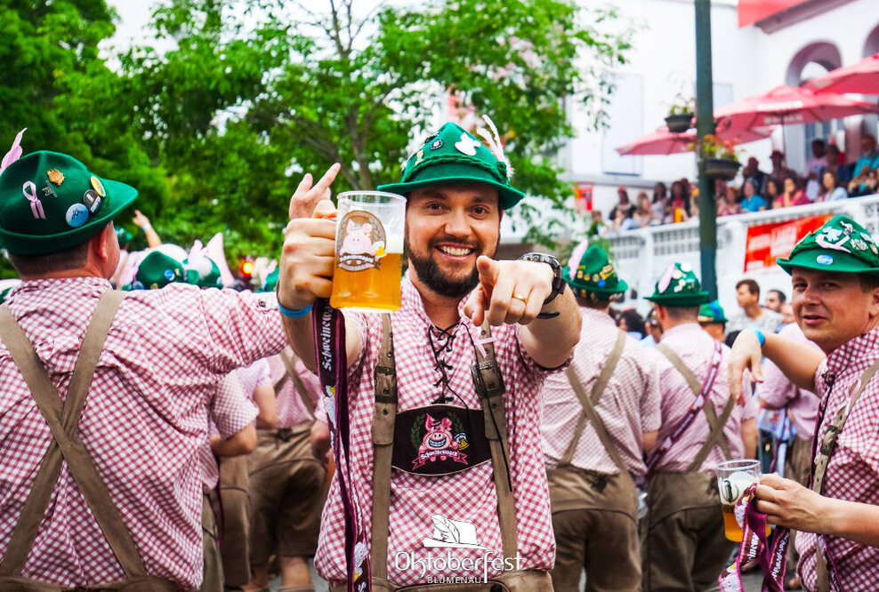 Deutsche Kultur in Brasilien: Blumenau präsentiert sein Oktoberfest!