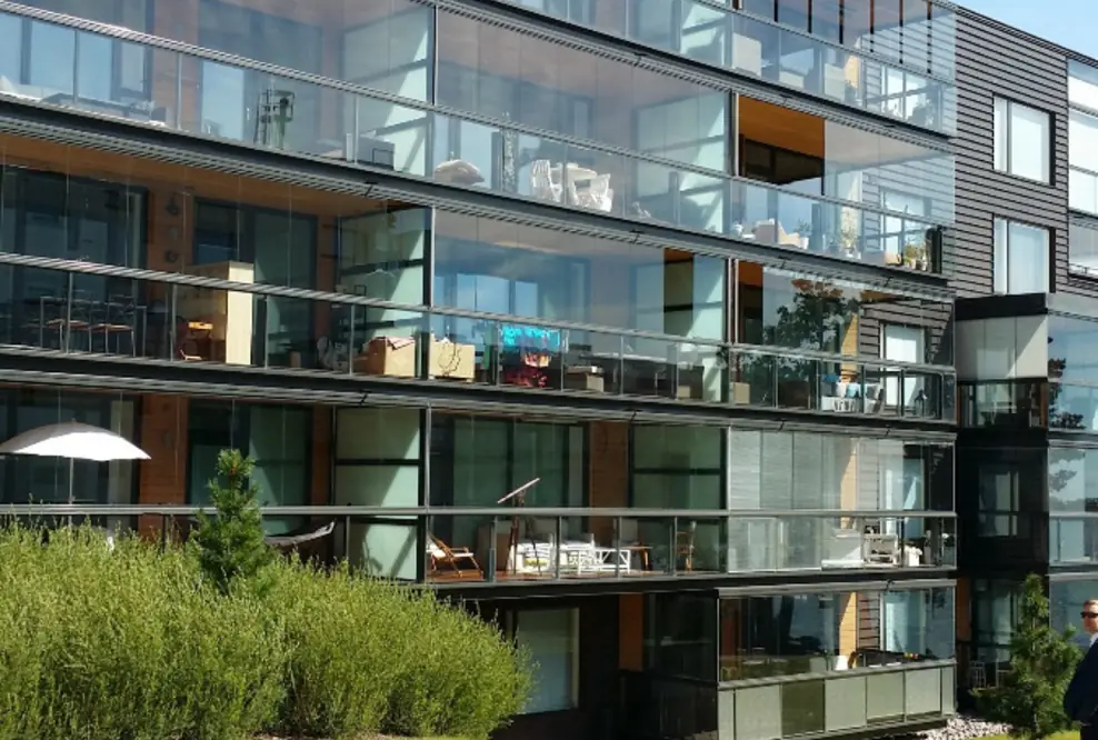 Lumon präsentiert Balkon- und Terrassenverglasungen sowie Balkonfassadenlösungen auf der Messe BAU 2019