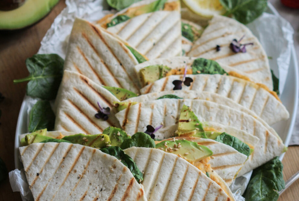 VEGAN WITH LOVE - das beliebte Kochbuch von Foodbloggerin Lea Green jetzt im GrünerSinn-Verlag