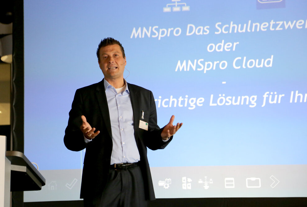 Dell EMC, Microsoft und AixConcept bieten kostenlose Webinare für Schulleiter und IT-Verantwortliche in Schulen