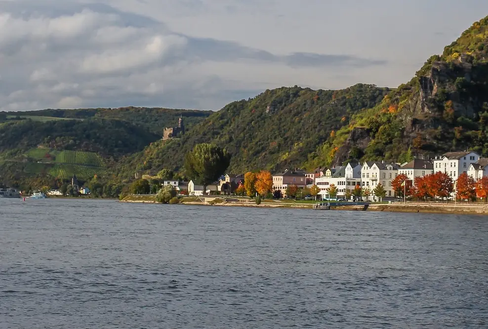 Vertiefung des Mittelrheins - keine mittelfristige Lösung für die Logistik in Sicht