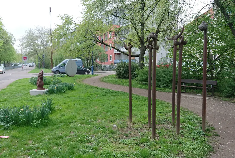 Finissage der Ausstellung im Skulpturenpark Faulerbad und Faulerstrasse mit Langer Tafel