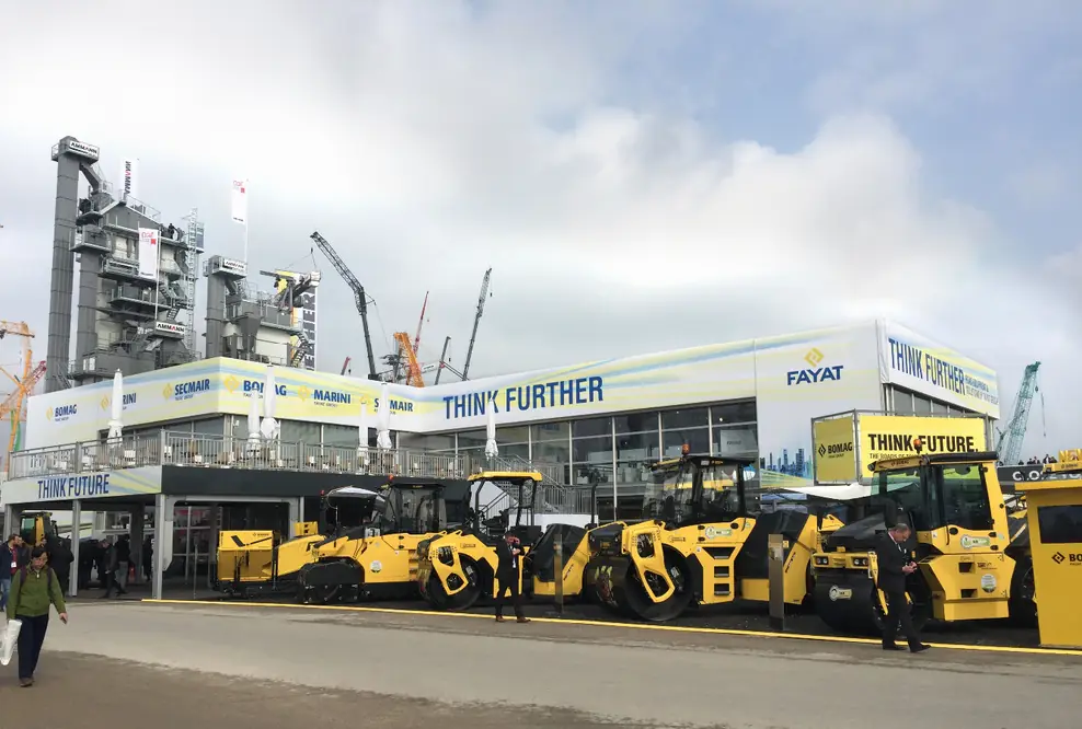 „Think Further“ – Münchner Agentur SHOT ONE BRAND COMMUNICATION entwickelt bauma-Messeauftritt für BOMAG