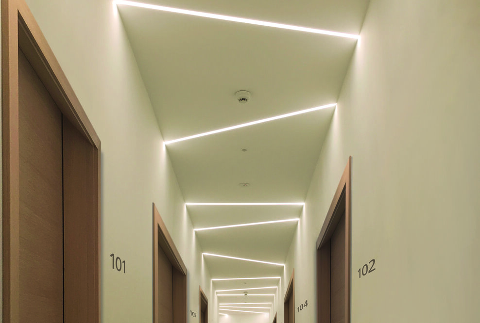 Wirkungsvolle Lichtgestaltung von Hotelfluren
