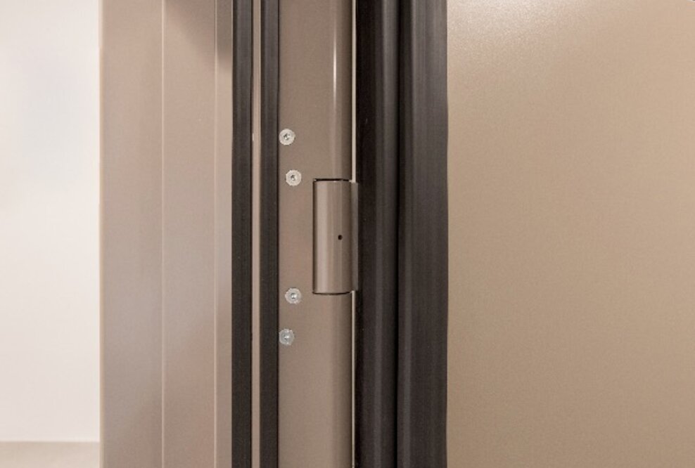 Neue Funktion: Fingerschutztüren mit Schallschutz - bewährte Sicherheitstür von Küffner weiterentwickelt.