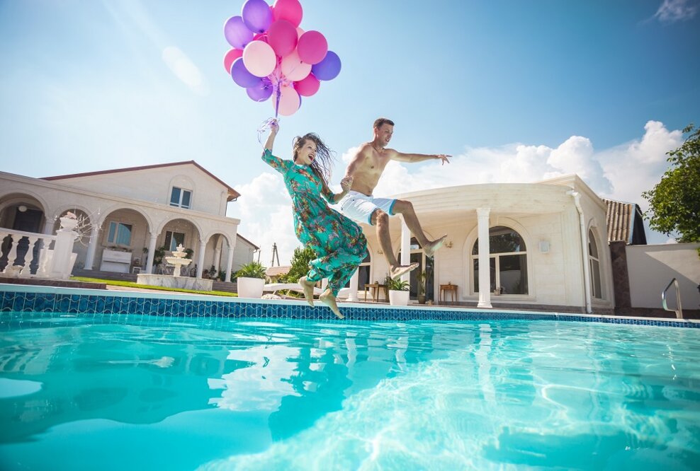 Gutscheine im Gesamtwert von 7,5 Millionen Euro: BestFewo feiert zehnjähriges Jubiläum mit seinen Urlaubern