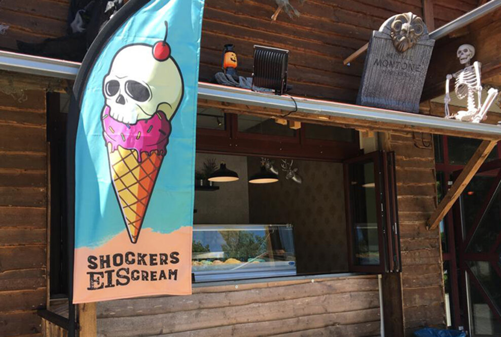 Neueröffnung: Ausgefallene Eisdiele mit Grusel-Ambiente