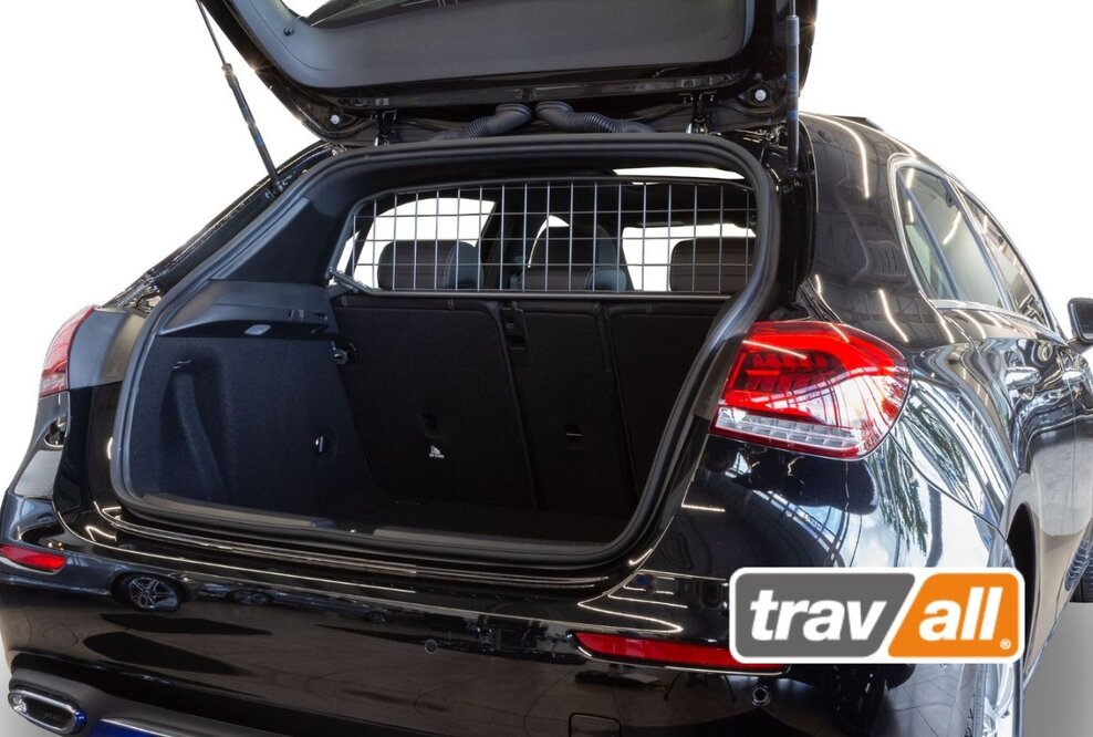 Aktive Fahrer brauchen Zubehör, das sie weiterbringt. Der Travall® Guard für die Mercedes A-Klasse ist da.