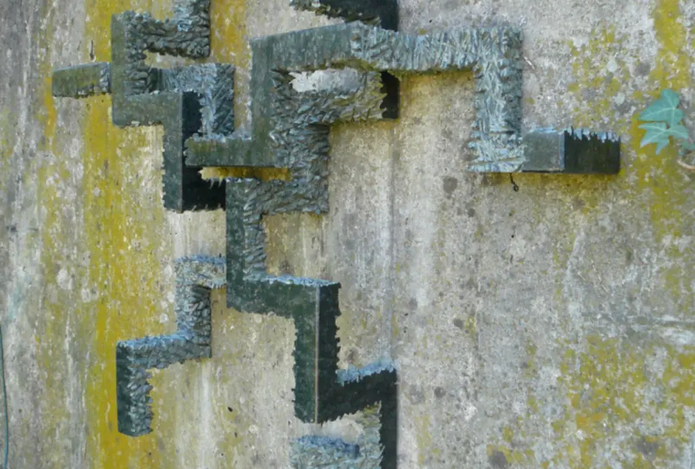 Ausstellung im Skulpturenpark: Kunst auf der Liegewiese des Faulerbads und in der Faulerstraße