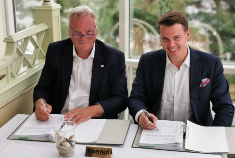 Mukran Port und Hoyer erweitern Dienstleistungsspektrum: Neue vollautomatisierte Bunkerstation am Liegeplatz 1