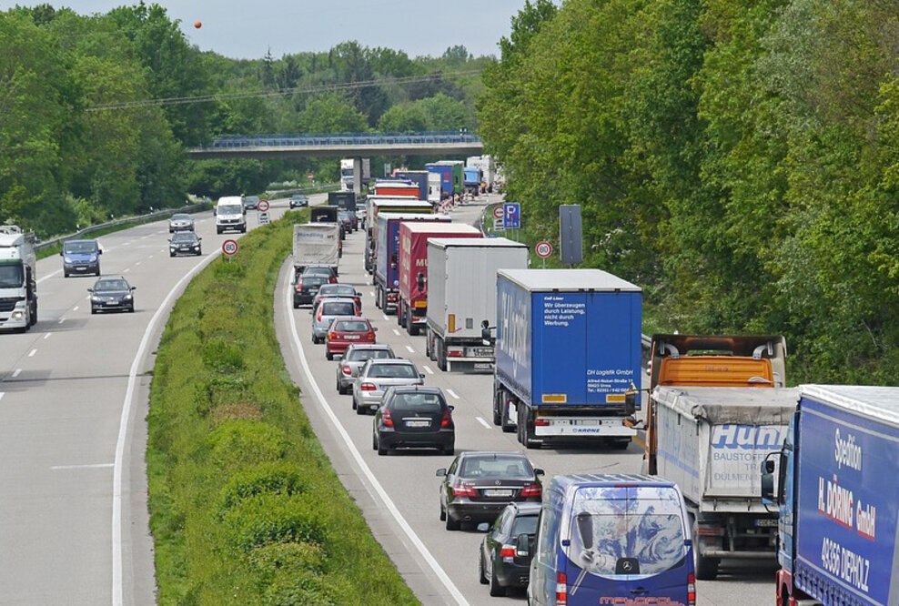 Streit um Blockabfertigung