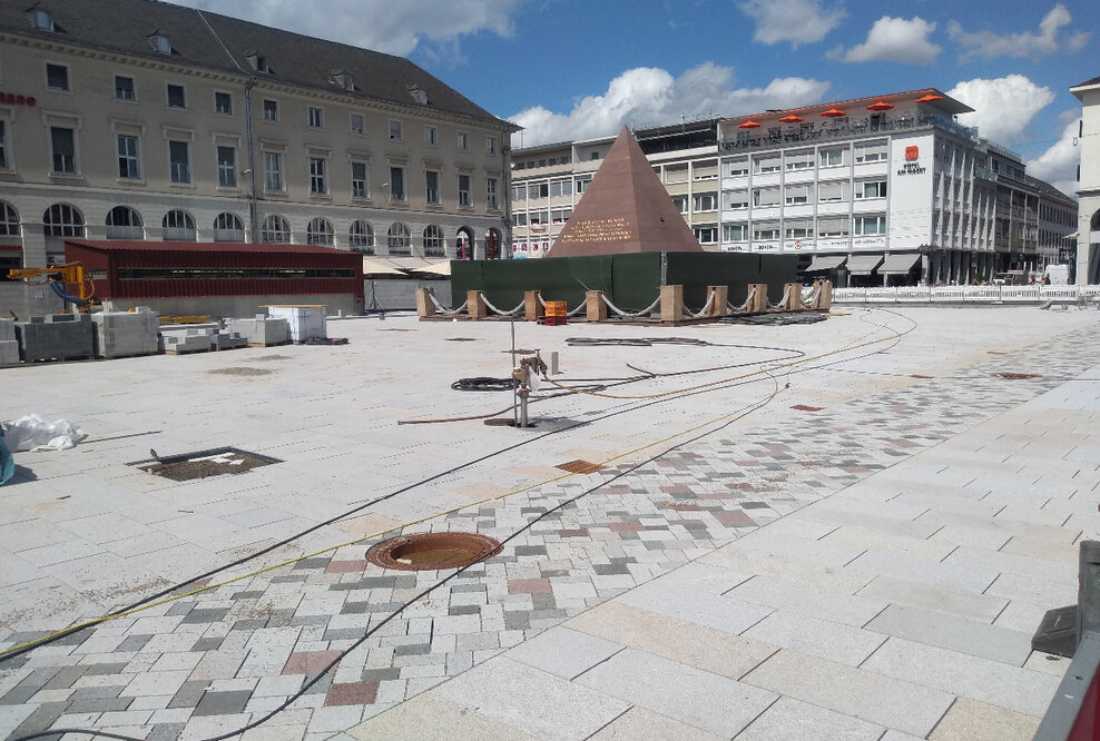 Freie Wähler | FÜR Karlsruhe - Fraktion beantragt Pflanzen und mehr Schatten für den Karlsruher Markplatz