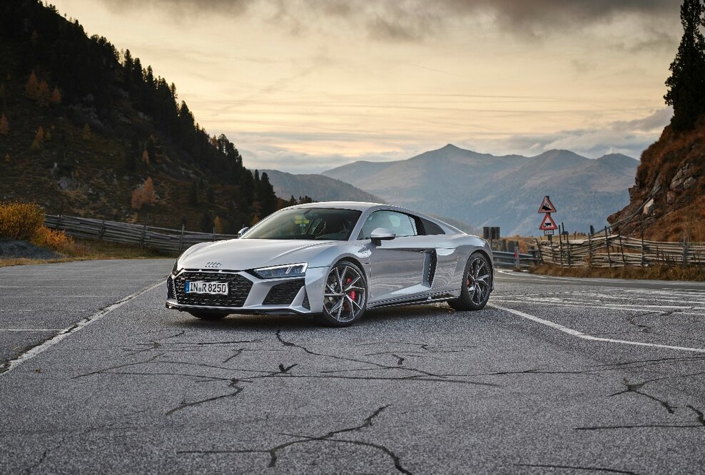 Noch schärfer, noch markanter: der Audi R8 V10 RWD und der Audi R8 LMS GT4