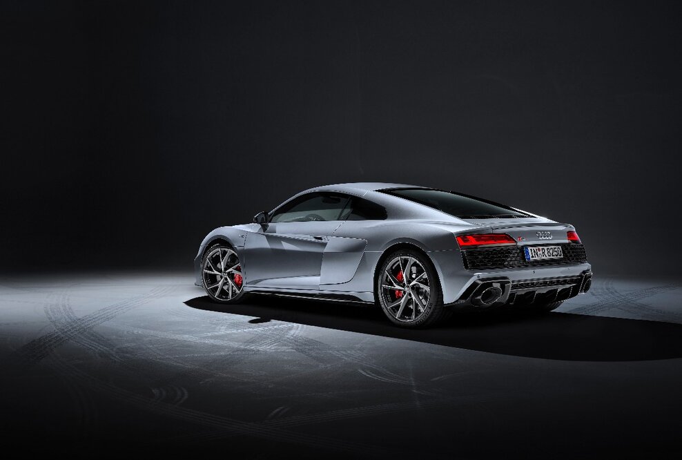 Noch schärfer, noch markanter: der Audi R8 V10 RWD und der Audi R8 LMS GT4