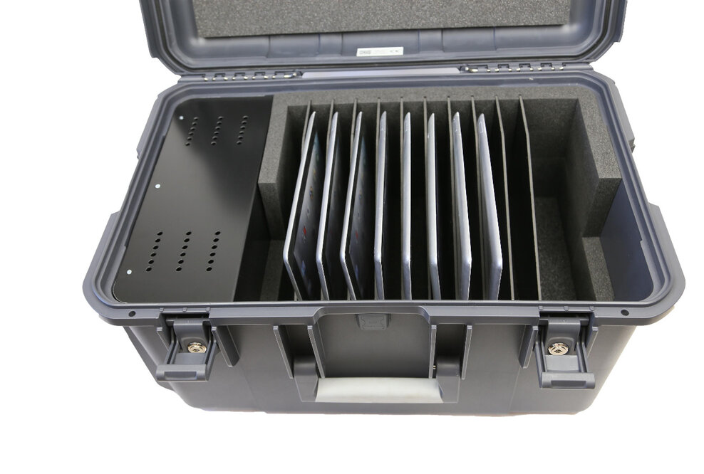 Mobile Endgeräte in Schulen allzeit bereit: mit LEBA-Systemen ist die Elektronik separat und sicher verwahrt