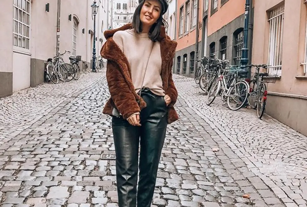 Die die.Kim GmbH der Influencerin Kimberly Devlin-Mania bezieht eigenes Büro in Köln