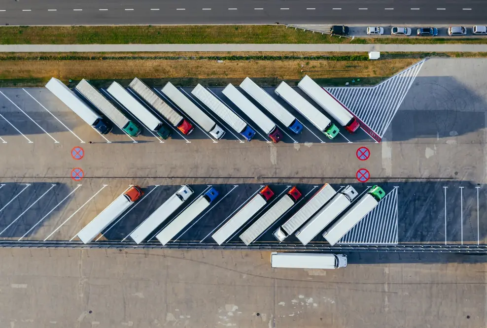 Parkplatz-Apps für Trucker