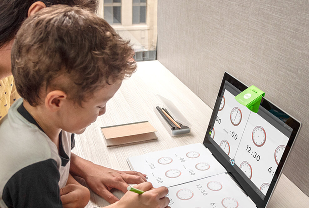 Befreien Sie die Dokumentenkamera, die in Ihrem Laptop steckt, mit der Mirror-Cam von IPEVO