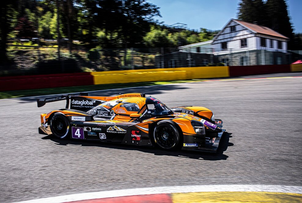 Erfolg bei der Hitzeschlacht in Spa-Francorchamps Laurents Hörr sammelt mit Platz 2 und Platz 6 Meisterschaftspunkte in zw