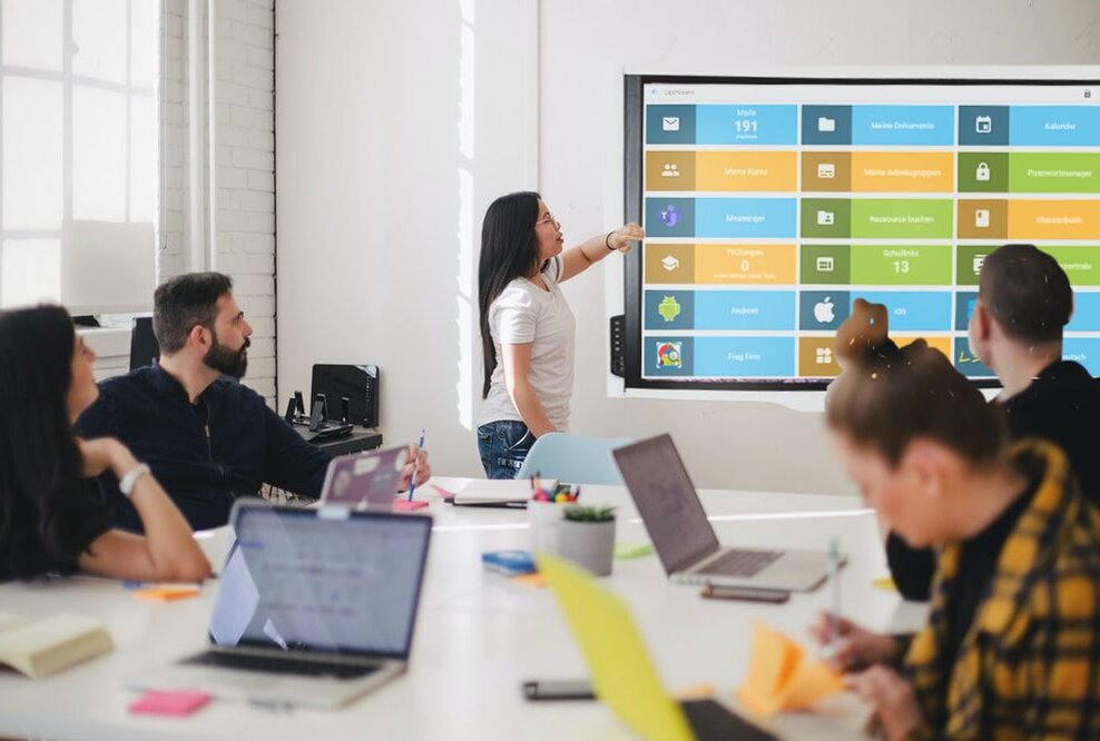 Stadt Leverkusen führt MNSpro Cloud an weiterführenden Schulen ein