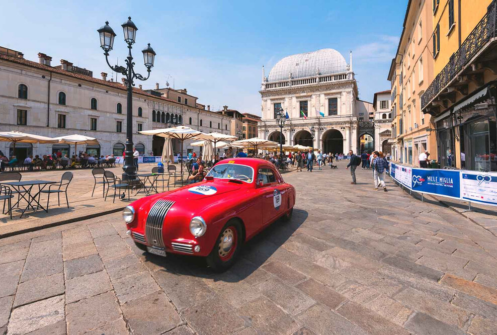 Dolce Vita für Oldtimer: Brescia lockt mit der Mille Miglia