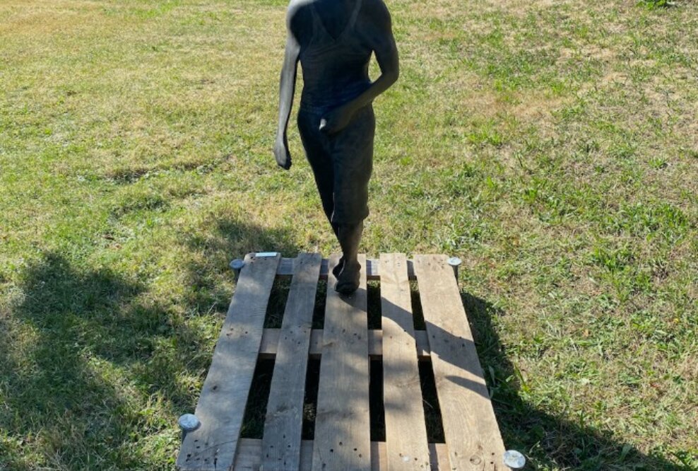 Kunst auf der Liegewiese des Faulerbads und in der Faulerstraße Freiburg