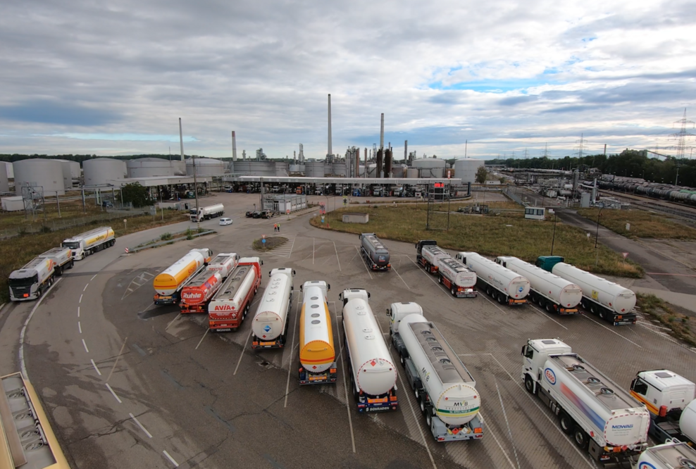 „Operation am offenen Herzen“ / TKW-Abfertigung erfolgreich auf VERA-V3 umgestellt