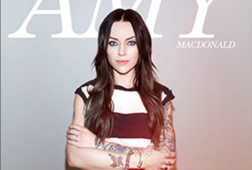 Amy Macdonald platziert sich mit „The Human Demands“ auf Platz 4 der Album-Charts