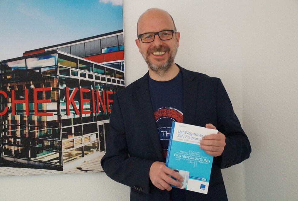 Erfolgreiches Fachbuch von Detlef Diehr zur Gründung einer Zahnarztpraxis wird nachgedruckt