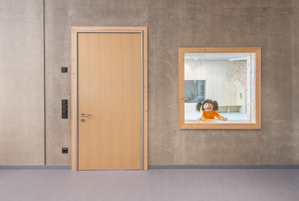 Nachhaltige Kombination – Fingerschutztüren mit Holzzargen