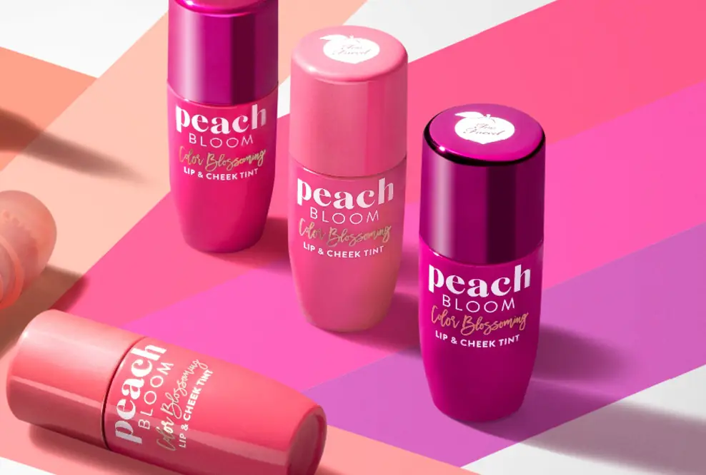 Glass Skin mit Too Faced