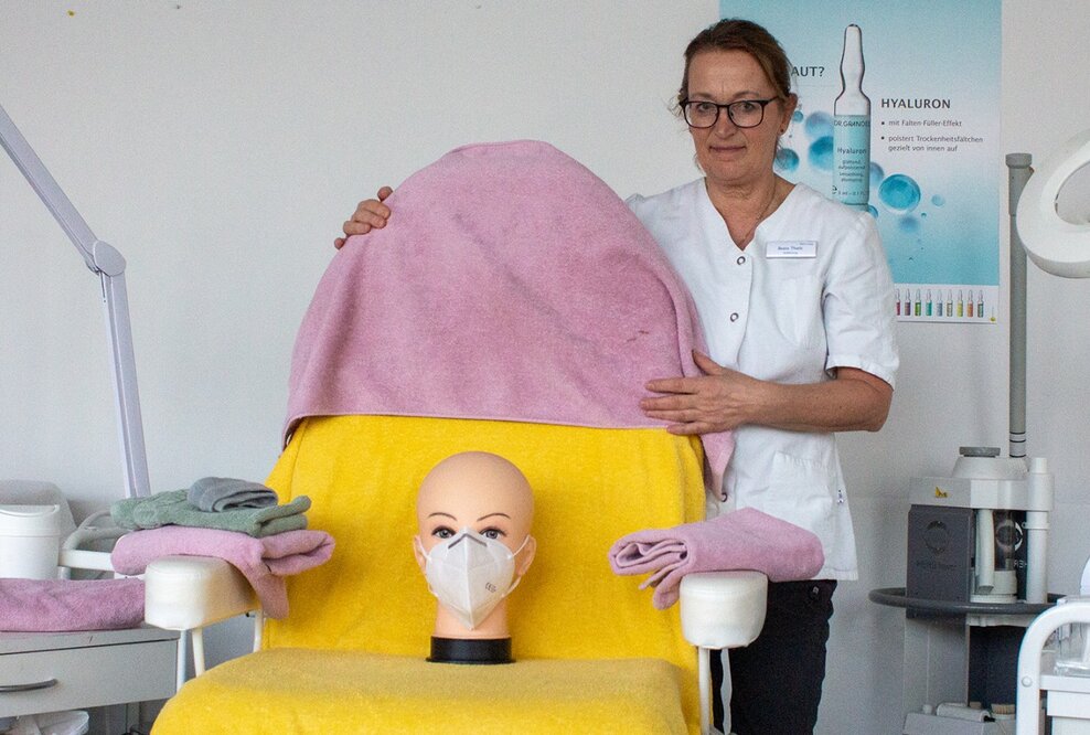 BFW-Expertin: Was machen Masken mit unserer Haut?