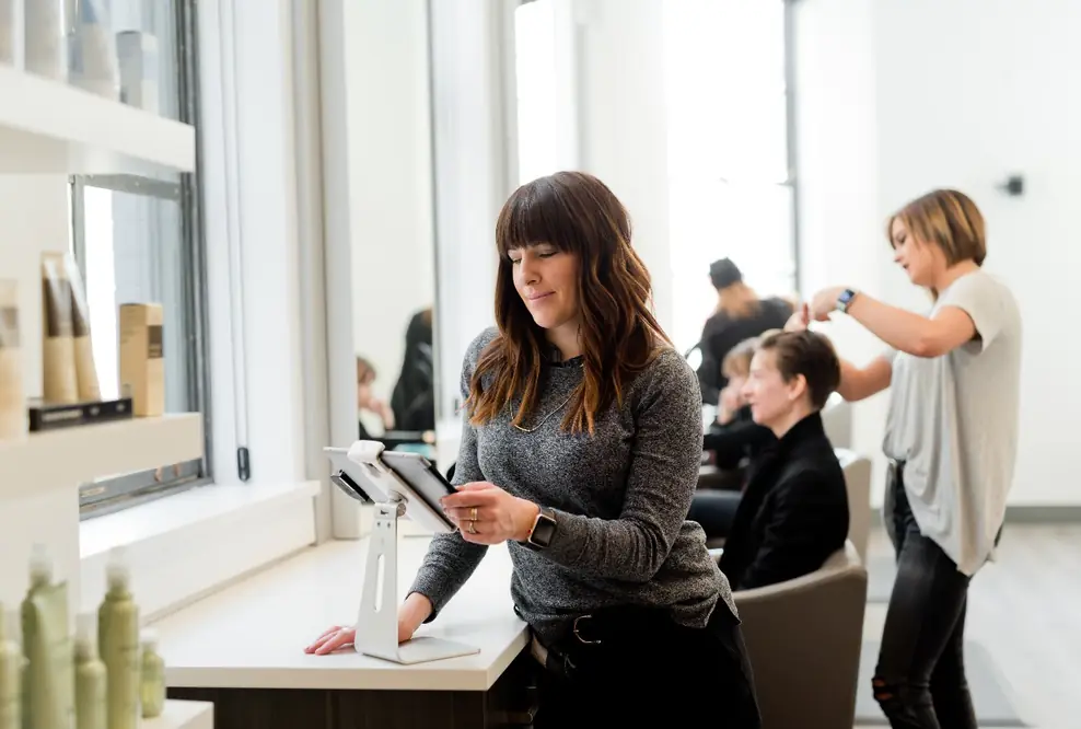 Mehr Entspannung für Kunden und Mitarbeiter: Phorest ermöglicht Top-Performances in Haar- und Beauty-Salons
