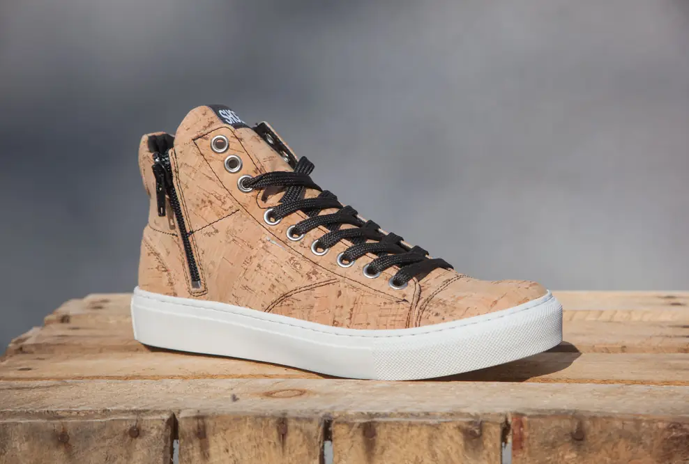 Vegane Schuhe aus Kork: So wird die Welt Schritt für Schritt besser!