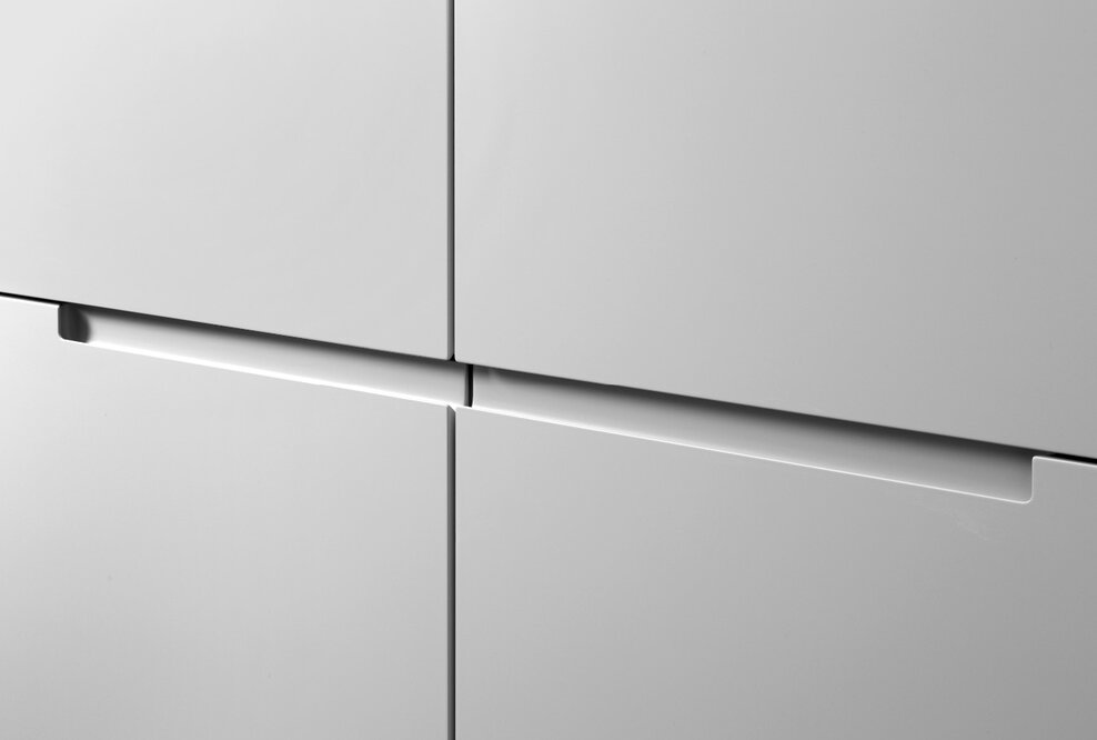 Oberflächenvielfalt im neuen DIREKT-Programm: Individuell gefertigte Fronten und Bauteile online konfigurieren