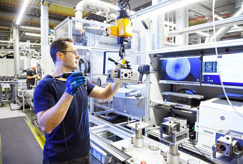Danfoss Power Solutions vertraut auf Pinflow-Technologie von 2K Maschinenbau
