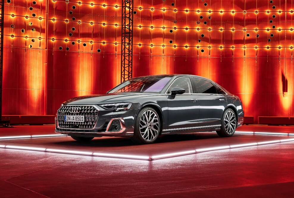 Geschärftes Design und innovative Technologien für das Flaggschiff: der aufgewertete Audi A8