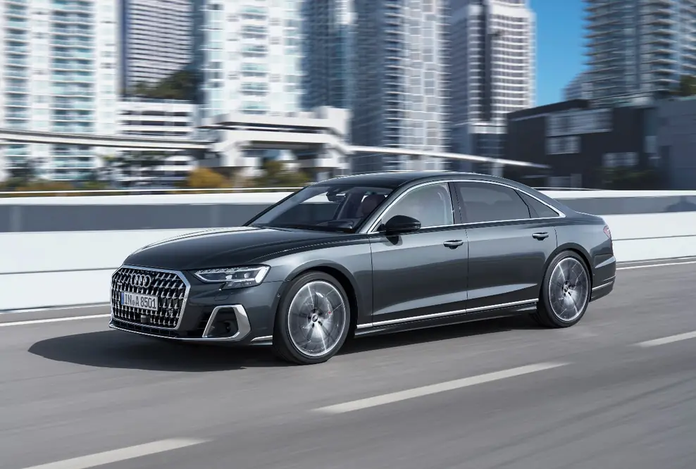 Geschärftes Design und innovative Technologien für das Flaggschiff: der aufgewertete Audi A8