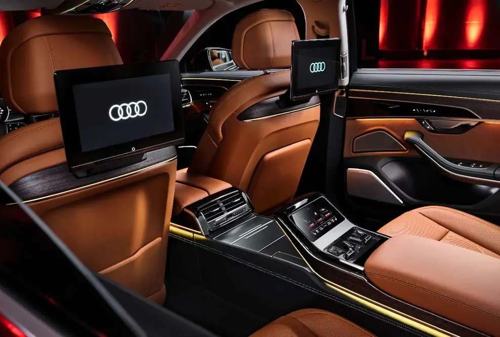 Geschärftes Design und innovative Technologien für das Flaggschiff: der aufgewertete Audi A8